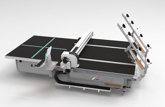 3-19mm Float Glass CNC Cutting Machine , Decorative Glass Machine With Two Worktables