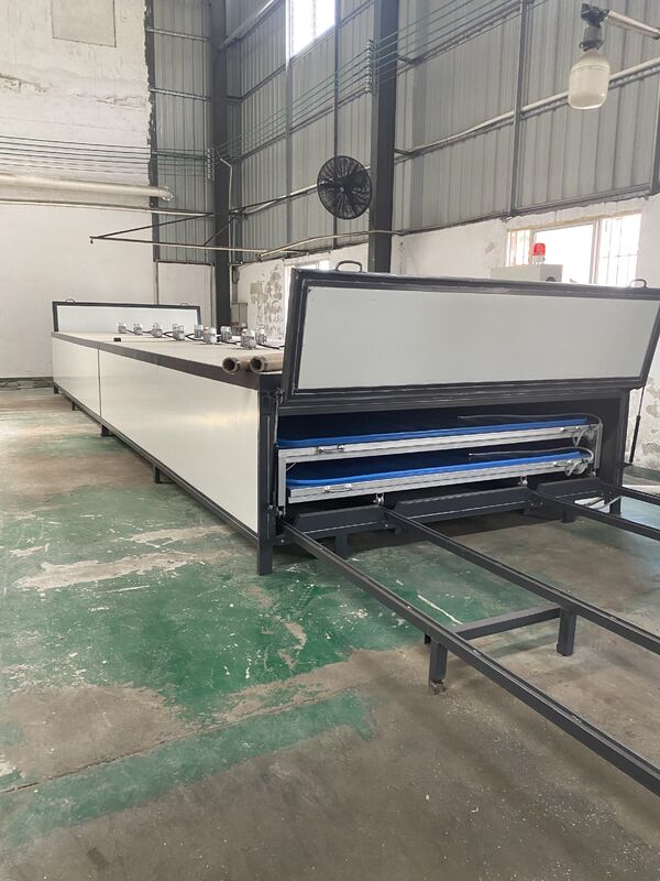 The Glass Laminating Furnace Has Good Flatness And Can Produce Architectural Glass